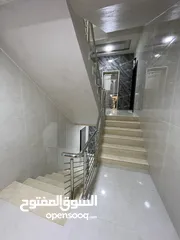  8 شقة فاخرة طابق ثاني 185م طبربور مقابل الجامعة الاسلامية