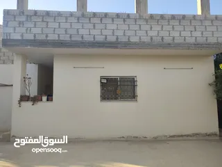  4 بيت مستقل للبيع في الزرقاء منطقة السخنة