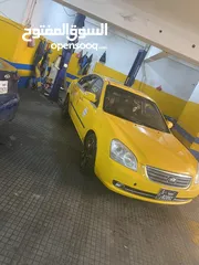 5 سائق تاكسي داخل طرابلس 