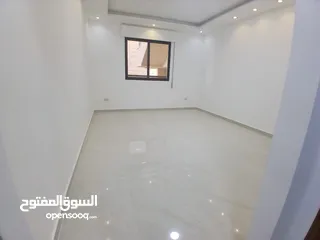  18 شقق مميزه سوبر ديلوكس عماره جديده خلف مطعم عرب قرب الجامعه للايجار مفروشه او غير مفروشه بعقد سنوي