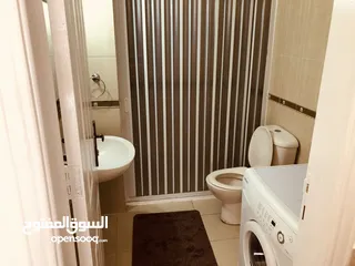  14 شقه مفروشه غرفه نوم واحده في موقع هادئ ومميز