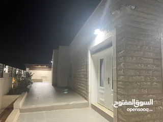  4 بيت مستقل في يبرود مع قطعة ارض 1410 متر حصص  قطعة رقم 55 حوض 4