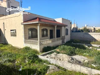  11 منزل مستقل غير مسكون