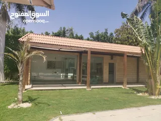  15 قصر للبيع بمدينة الشروق بكمبوند
