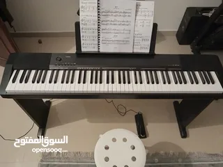  4 Casio Digital Piano CDP-130 \ بيانو كاسيو ديجيتال بحالة ممتازة \ بيانو بأصوات متعددة عالية الجودة