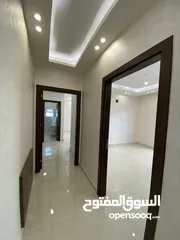  27 شقة ارضية فاخرة 200 متر داخلي و 50 متر خارجي بسعر مميز في شارع السلام مرج الحمام