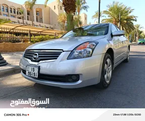  2 نيسان التيما بسعر مغري للبيع  2008 بحاله الوكاله