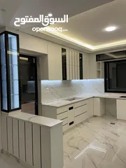  1 مطابخ مودرن لامنيت ايطالي كاش او اقساط بسعر الكاش