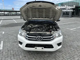  15 ‏Toyota Hilux 4x4 (2021)
