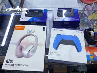  1 We are selling Kids wireless Headphones,controller & PS4,PS5 Games.