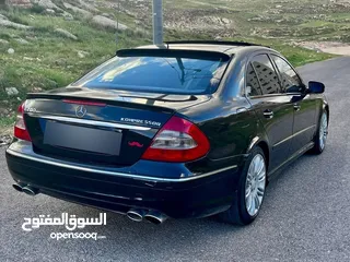  10 MERCEDES BENZ E200