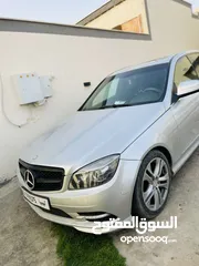  4 مرسيدس c300 للبيع سياره ربي يبارك ولا عيب