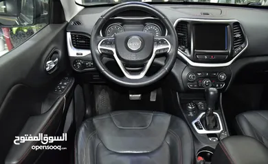  5 Jeep Cherokee TrailHawk ( 2014 Model ) in Grey Color GCC Specs