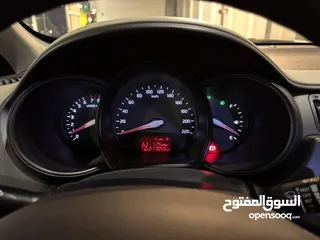  10 كيا ريو هاتش باك 2013