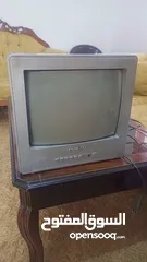  1 تلفاز قديم