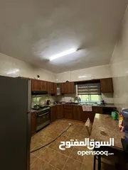  14 شقة طابقية للبيع