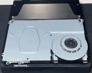  3 بلايستيشن 4 مستعمل شبه جديد حالة وكالة مع 3 ايادي سوني 4 اصلي حالة وكالة بلايستيشن مرتب كانه جديد