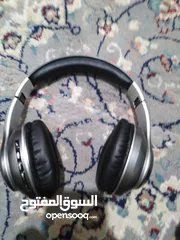  6 سماعات الجيمنج للالعاب يوجد فيها مايك وبامكانك وضع شريحه وسلك بلوتوث وفيها خاصيه التكبير والتصغير