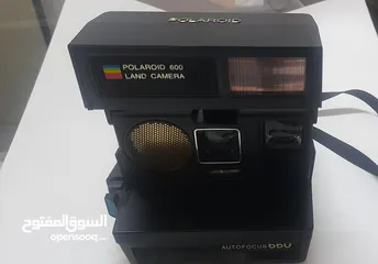  1 كاميرا انتيك فورية Polaroid 600