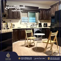  1 شقة تم تشطيبها حديثاً بإنارة وديكورات جاهزة للسكن الفوري
