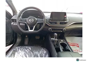  23 Nissan Altima 2022