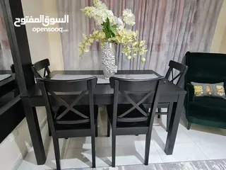  6 Extendable Dining Table +4 chairs +Bench IKEA