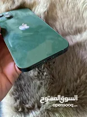  6 يوجد 3 ايفونات  ايفون13 عدد2  ايفون12