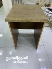  5 مكتب للبي سي او للدراسة للبيع بسعر مغري