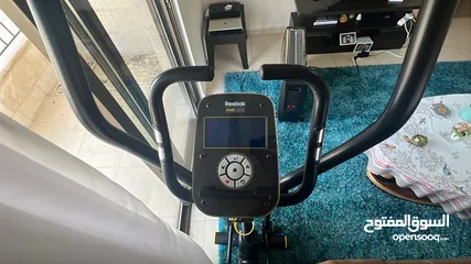  1 Reebok GX40 cross trainer