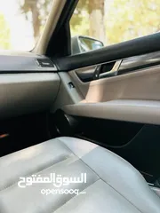  23 مرسيدس C200/2008 فحص كامل وارد الوكاله استخدام شخصي فل بانوراما عداد قليل بحالة الوكاله لون مميز