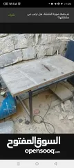  1 منشار خشب تعمل على كهرباء