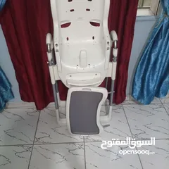  1 كرسي اطفال للطعام