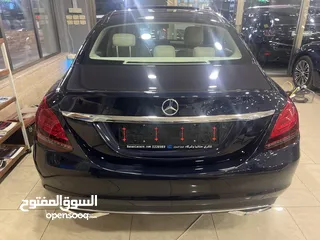  3 Mercedes C200 2019