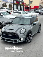  8 MINI COOPER S 2018 KIT JCW Gcc