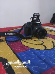  14 كاميرا كانون 4000D .