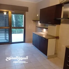  7 خلدا ـ شقه ارضيه فارغه للايجار ـ 200 متر داخلي  200 متر خارجي + حديقه مشجره - كراج خاص