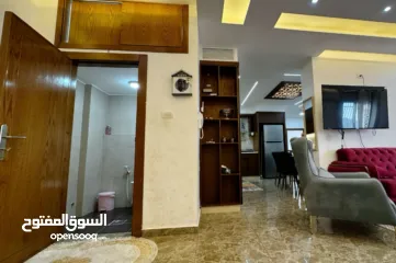  19 روف للايجار مفروش بالكامل اطلالة رائعة وموقع استراتيجي في اجمل مناطق البيرة