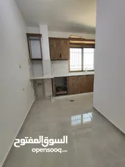  4 شقة جديدة غير مفروشة للإيجار – أول رافات  قرب سنقرط وصالات الهاشم سابقًا