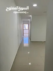  10 مكتبين جنب بعض