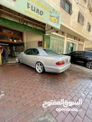  2 مرسيدس E240