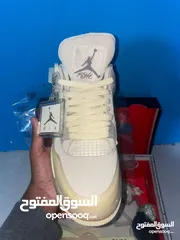  3 Air Jordan 4s Off white [with box]