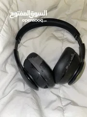  4 Soundcore neo headphones