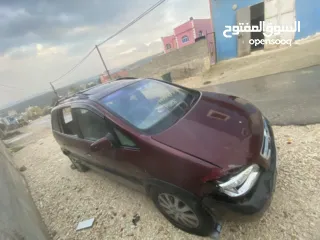  1 اوبل زفيرا مكسور عاليها دفعه ترخيص 10 الف كاش