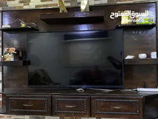  1 برواز خشبي للتلفاز