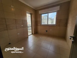  16 شقة للبيع في منطقة الدوار الخامس - REF : 14524