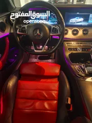  16 مرسيدس Convertible  E200 AMG لون اسود موديل 2018 وارد الوكاله بحاله ممتازة-بنزين