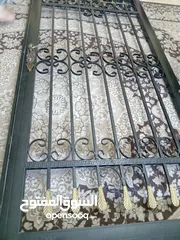  2 باب حمايه خارجي للمنزل