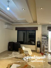  3 فاخرة مميزة ، حديقة مدخل خاص ..