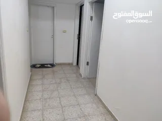  8 متوفر شقة بطولكرم دوار السلام دخلة ريم البوادي مساحتها 135 ومع بيت الدرج 145  دلكس جاهزة  بدون مصعد