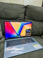  1 Asus Vivobook 15 OLED Ryzen 5-7520U بحالة الوكاله تماما